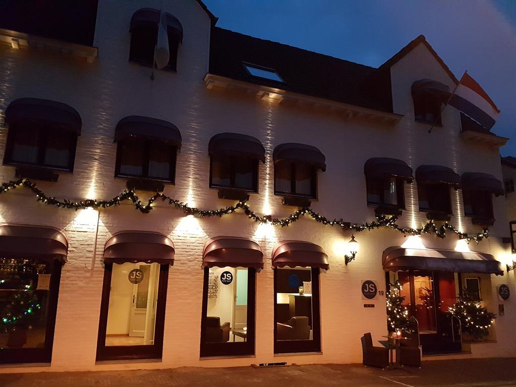 Js Hotel Epen Extérieur photo