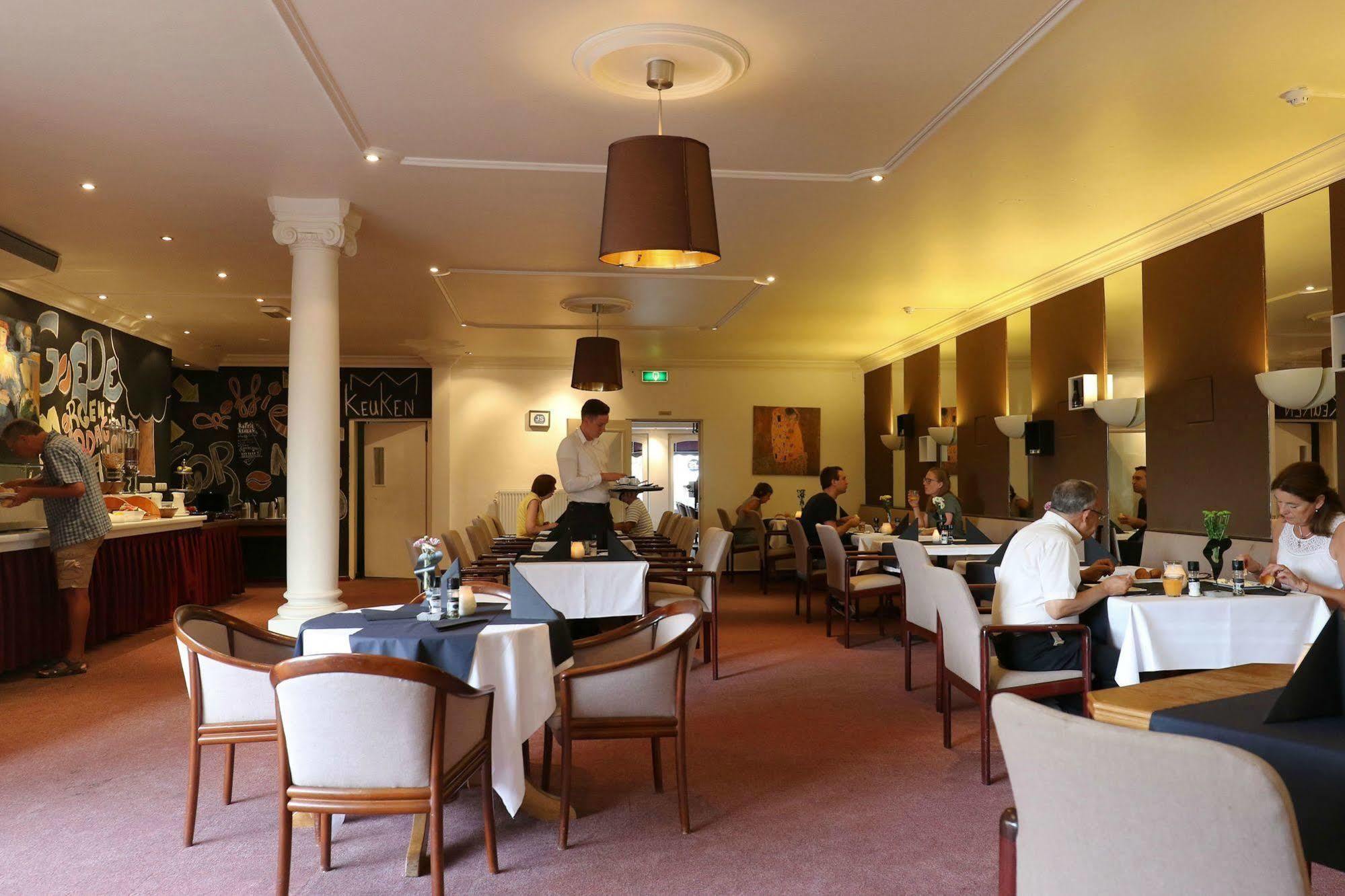 Js Hotel Epen Extérieur photo