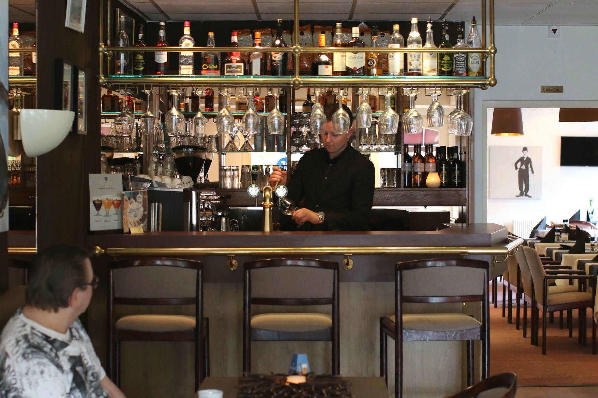 Js Hotel Epen Extérieur photo